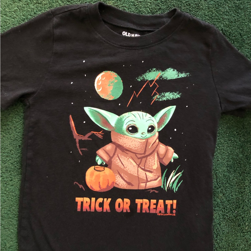 Old Navy Baby Yoda Halloween Shirt